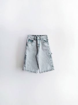تصویر  شلوارک جین آبی روشن