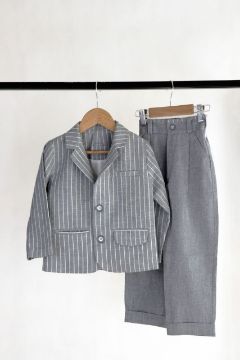 تصویر  ست کت و  شلوار رسمی طوسی