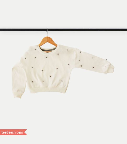 تصویر  بلوز آستین بلند سفید با مروارید نقره ای 